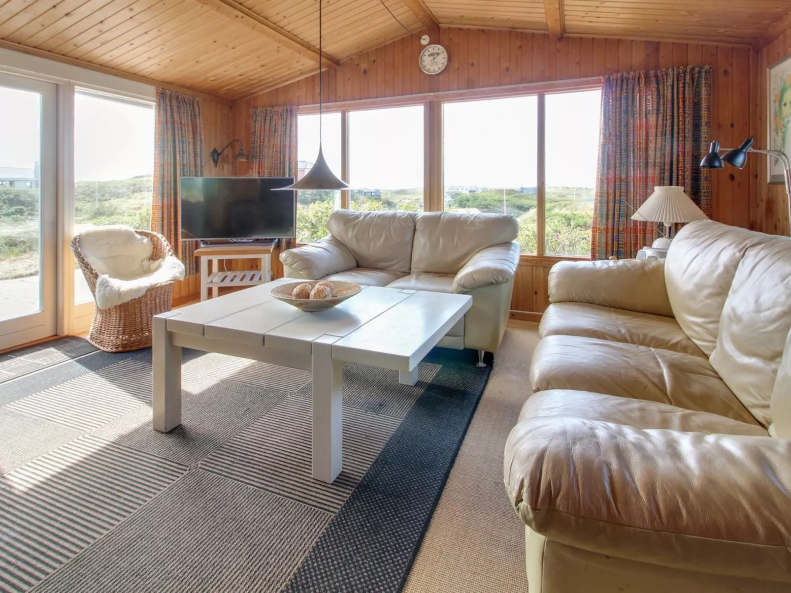 "Ami" - 200m from the sea