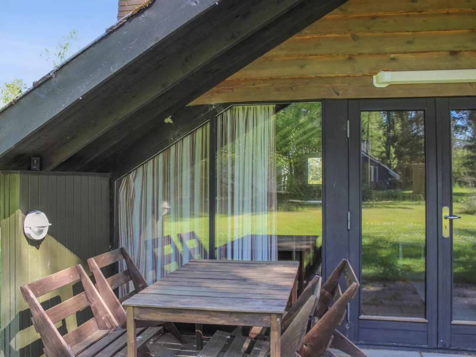 "Melba" - 8km from the sea