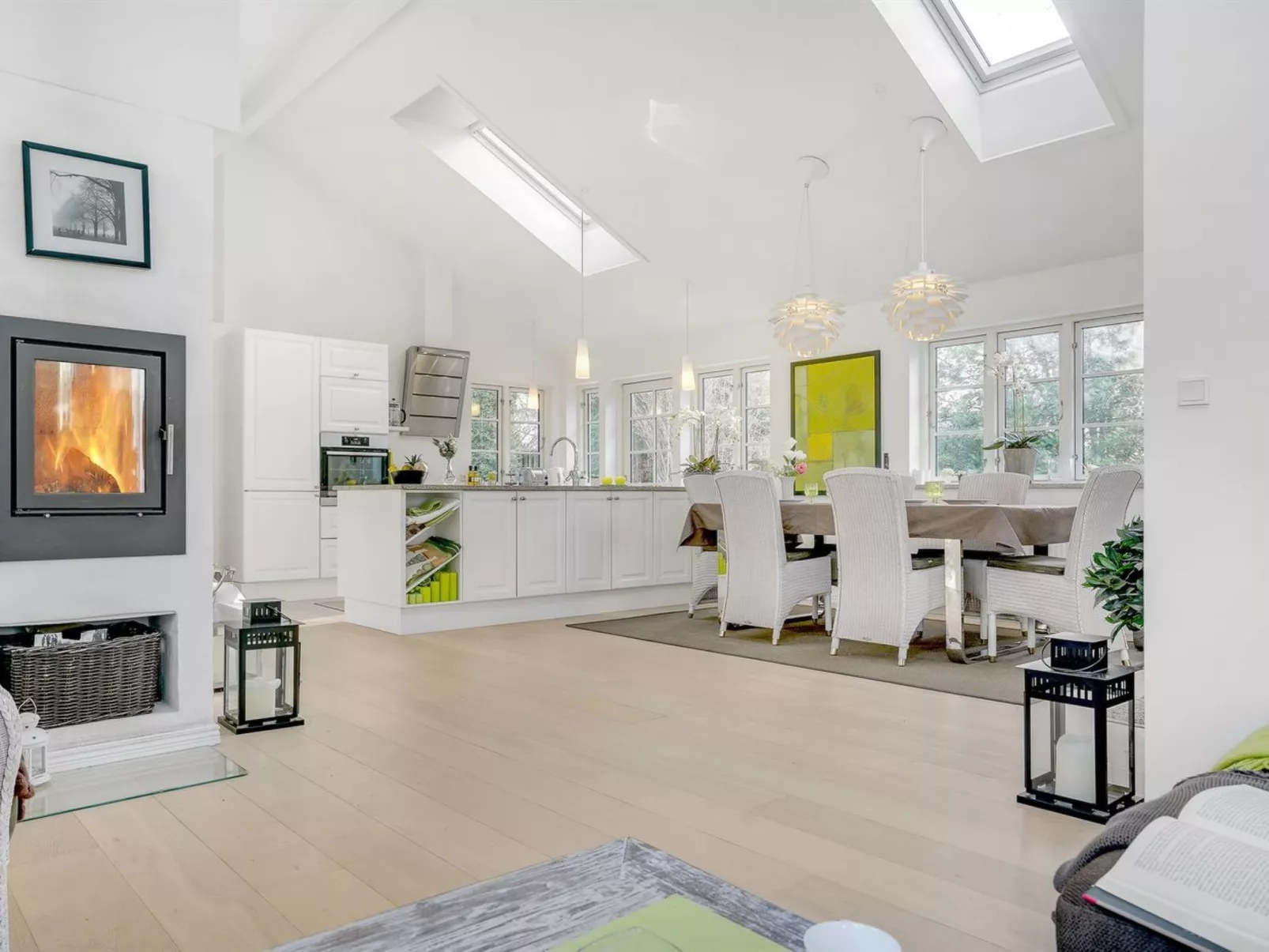 "Amine" - 700m from the sea