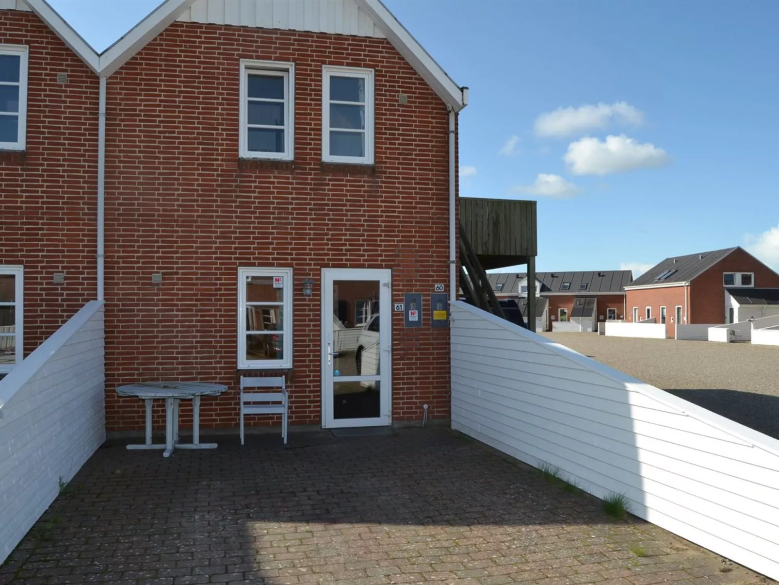 "Lorenz" - 2.3km from the sea