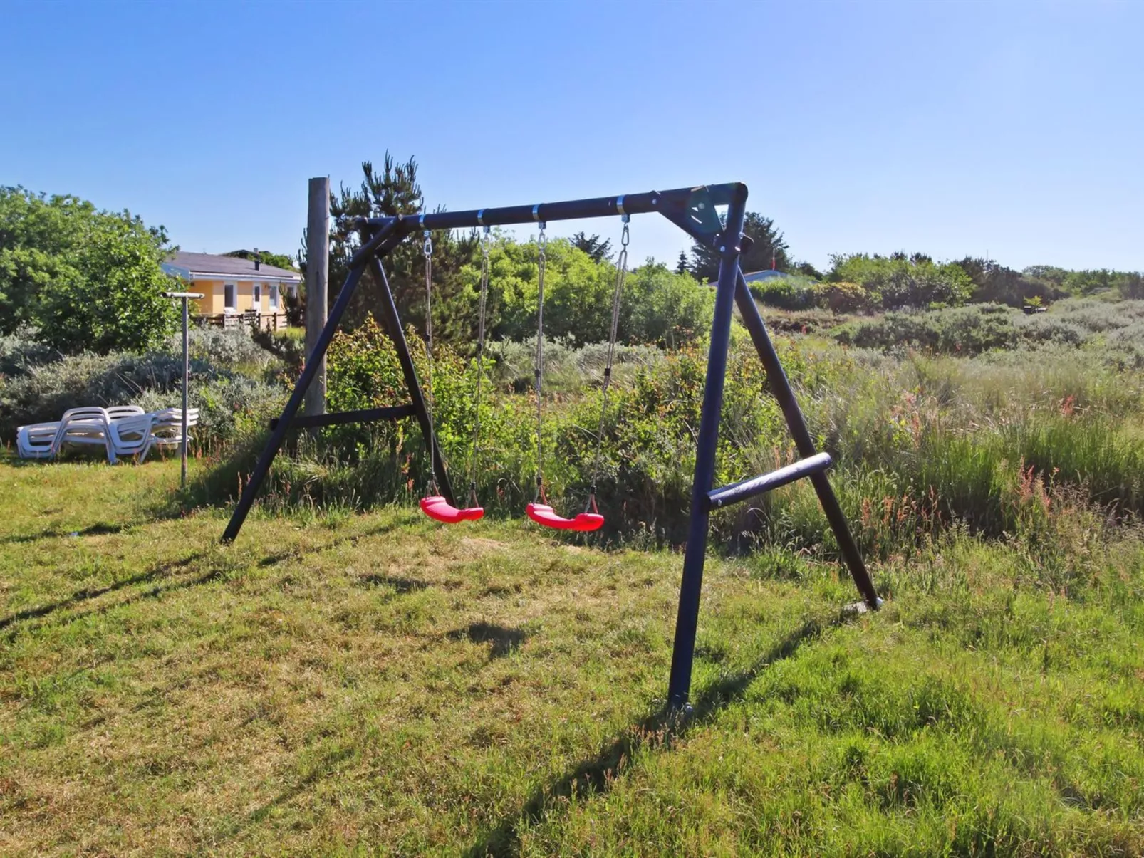 "Allis" - 400m from the sea