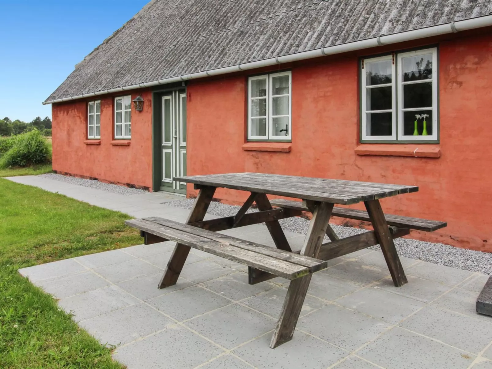 "Eduard" - 4.3km from the sea