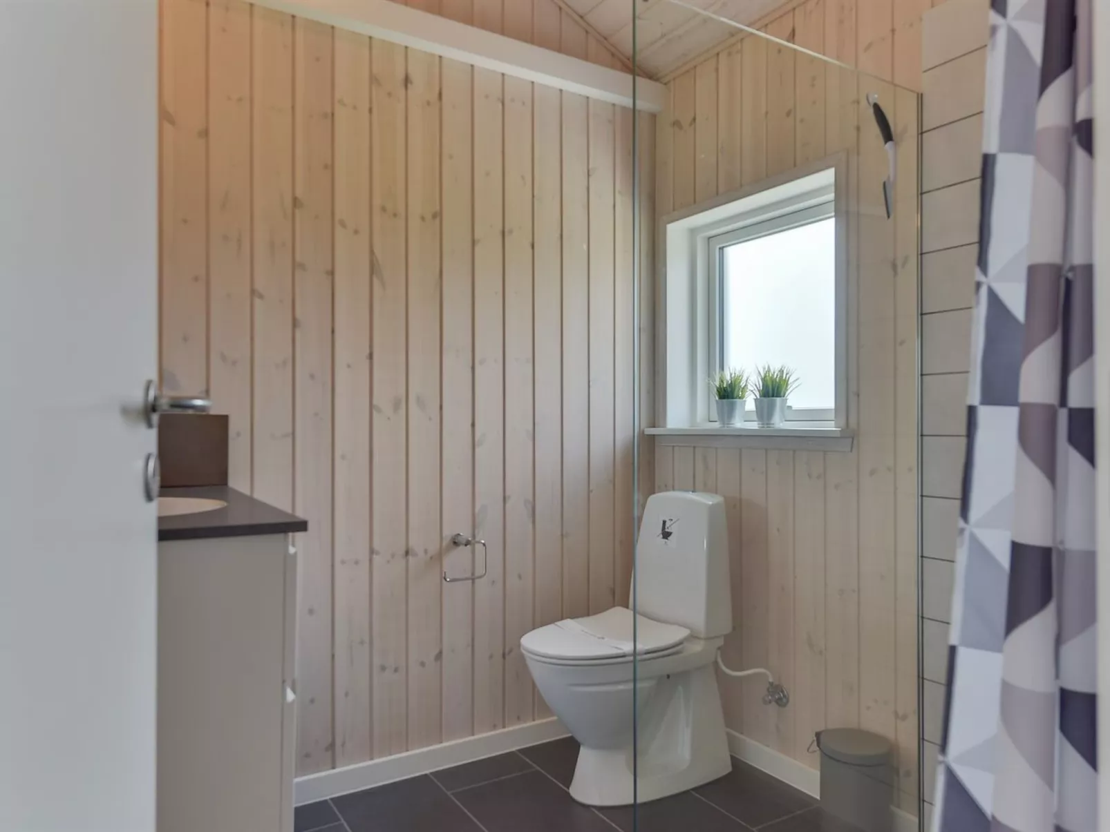 "Iorund" - 550m from the sea