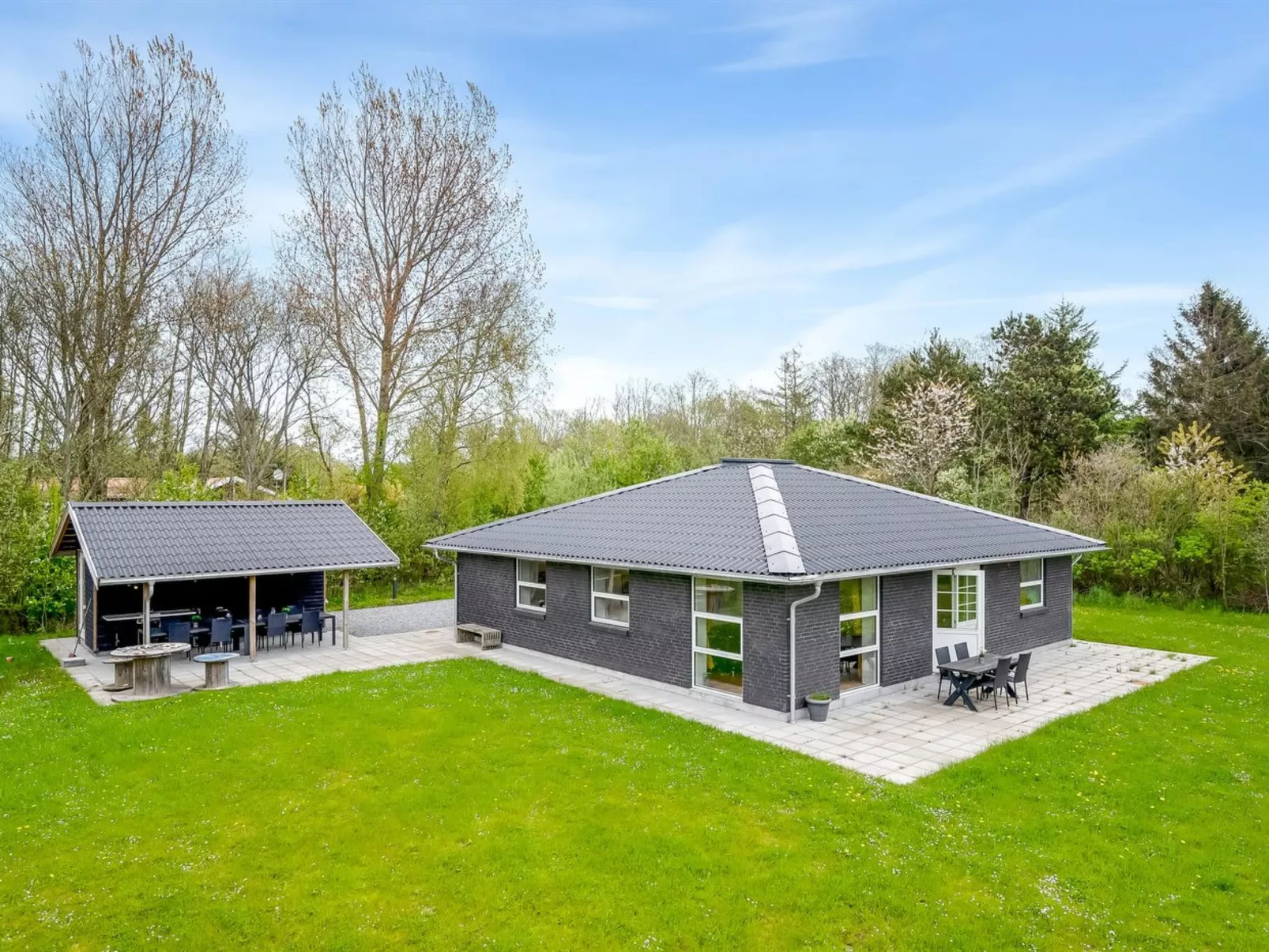 "Veijo" - 400m to the fjord