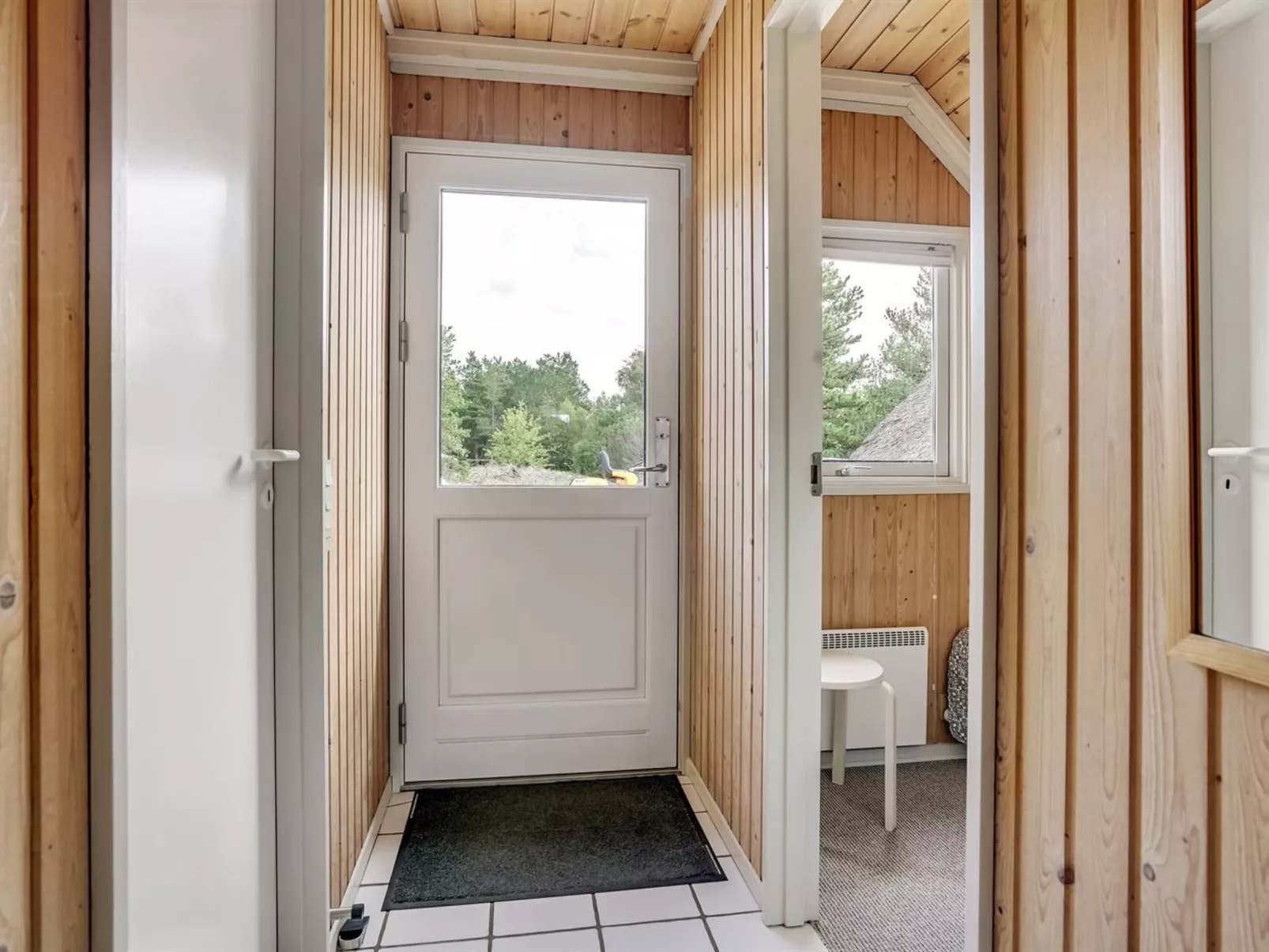 "Wale" - 3.3km from the sea