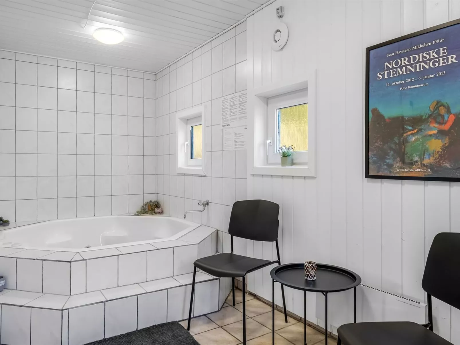 "Arnold" - 3.3km from the sea