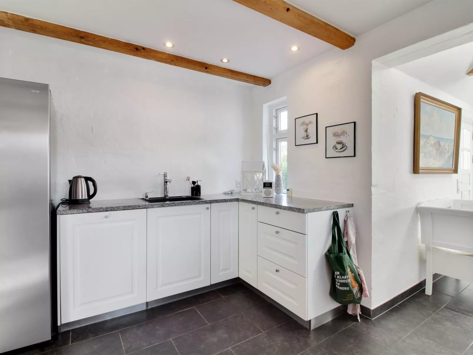 "Iara" - 6km from the sea