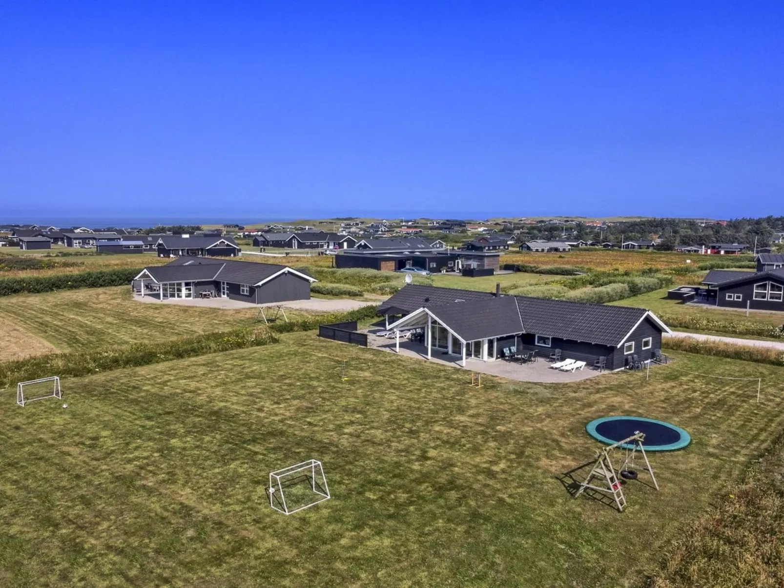 "Mattis" - 650m from the sea