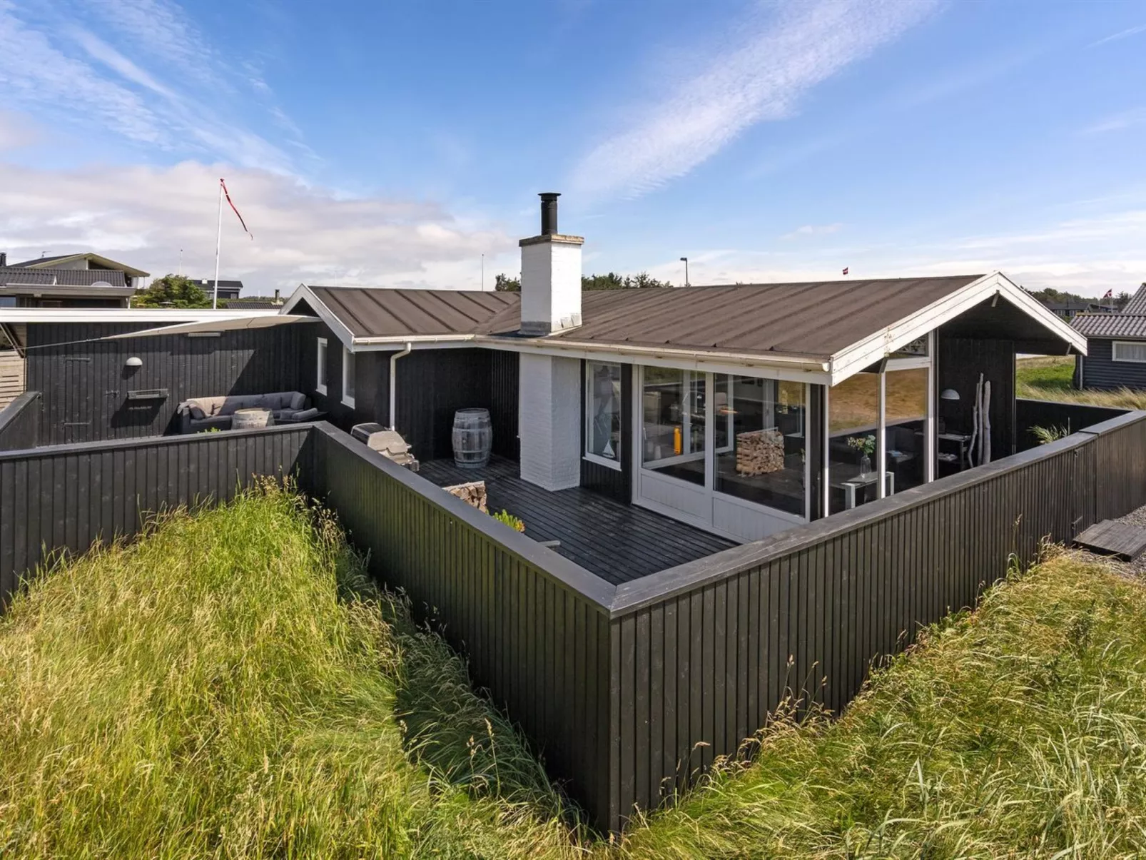 "Kiina" - 100m from the sea