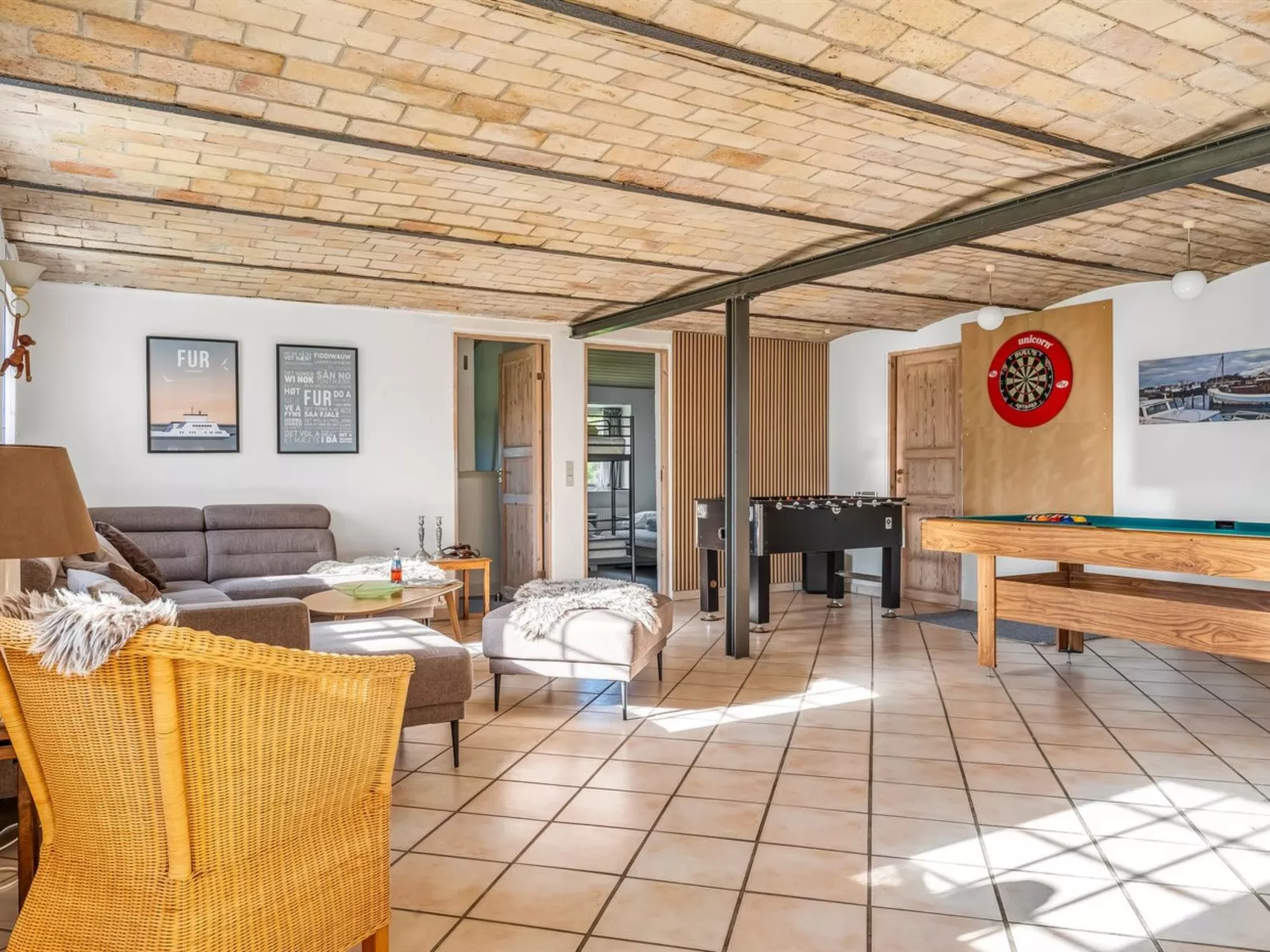 "Kara" - 100m to the fjord