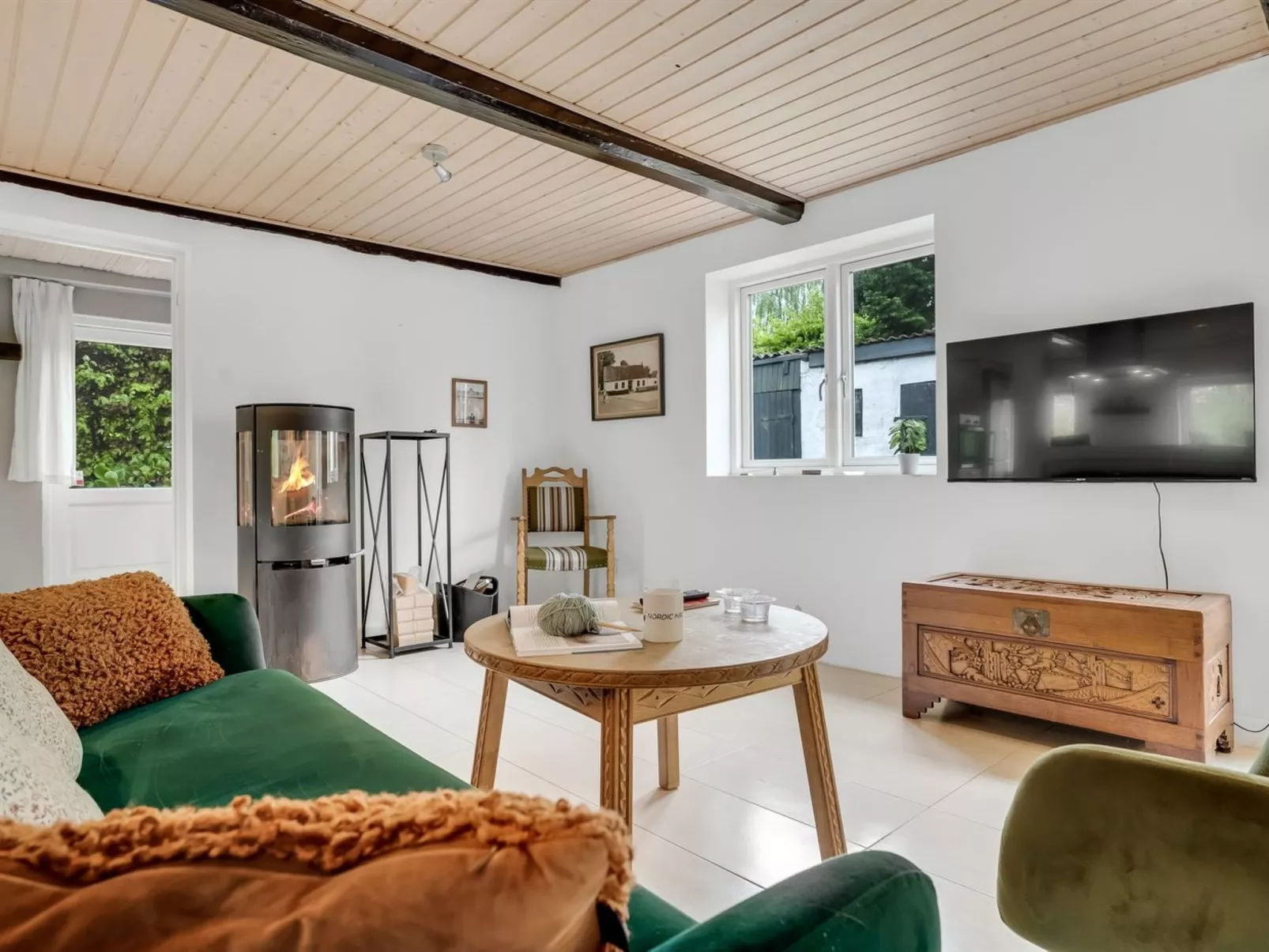 "Onida" - 5.5km from the sea