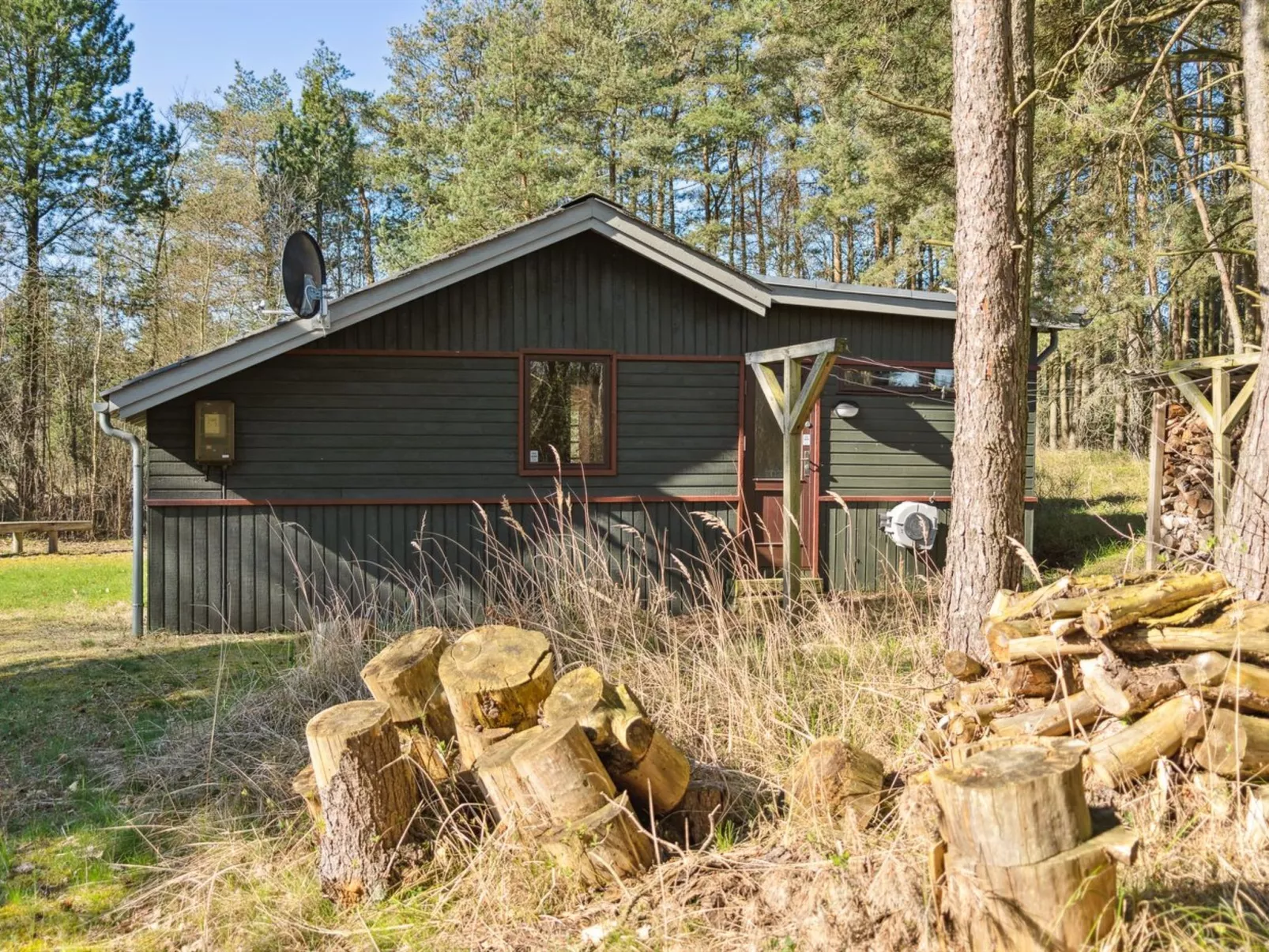 "Felicity" - 450m from the sea