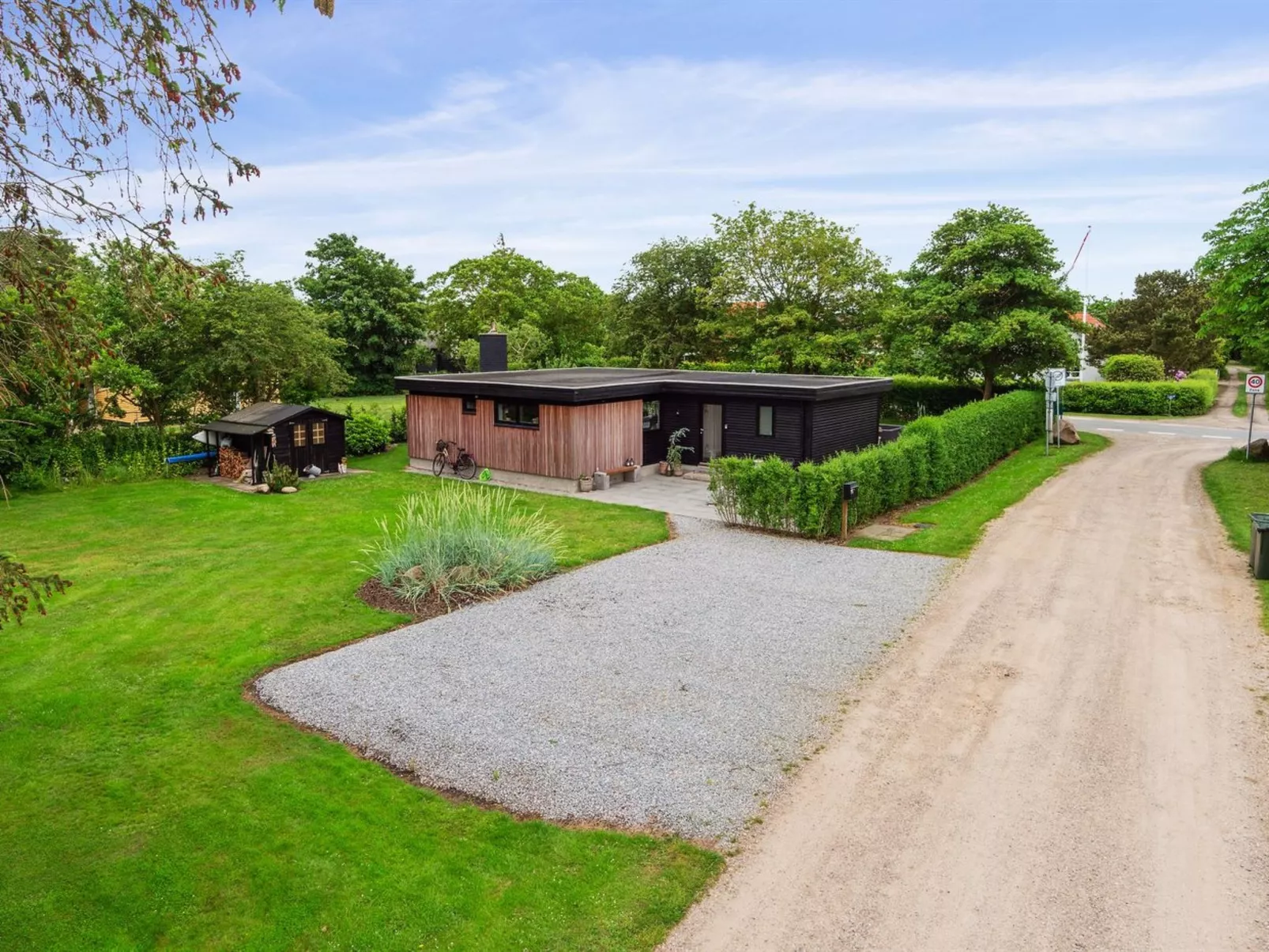 "Elma" - 350m from the sea