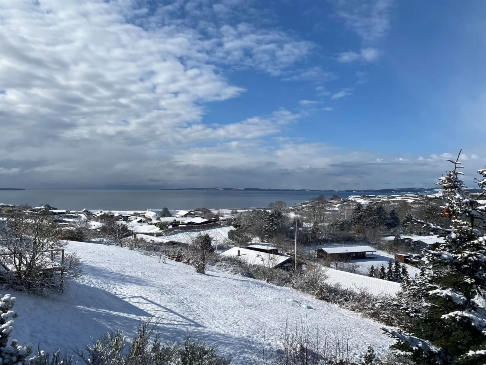 "Iarund" - 600m from the sea