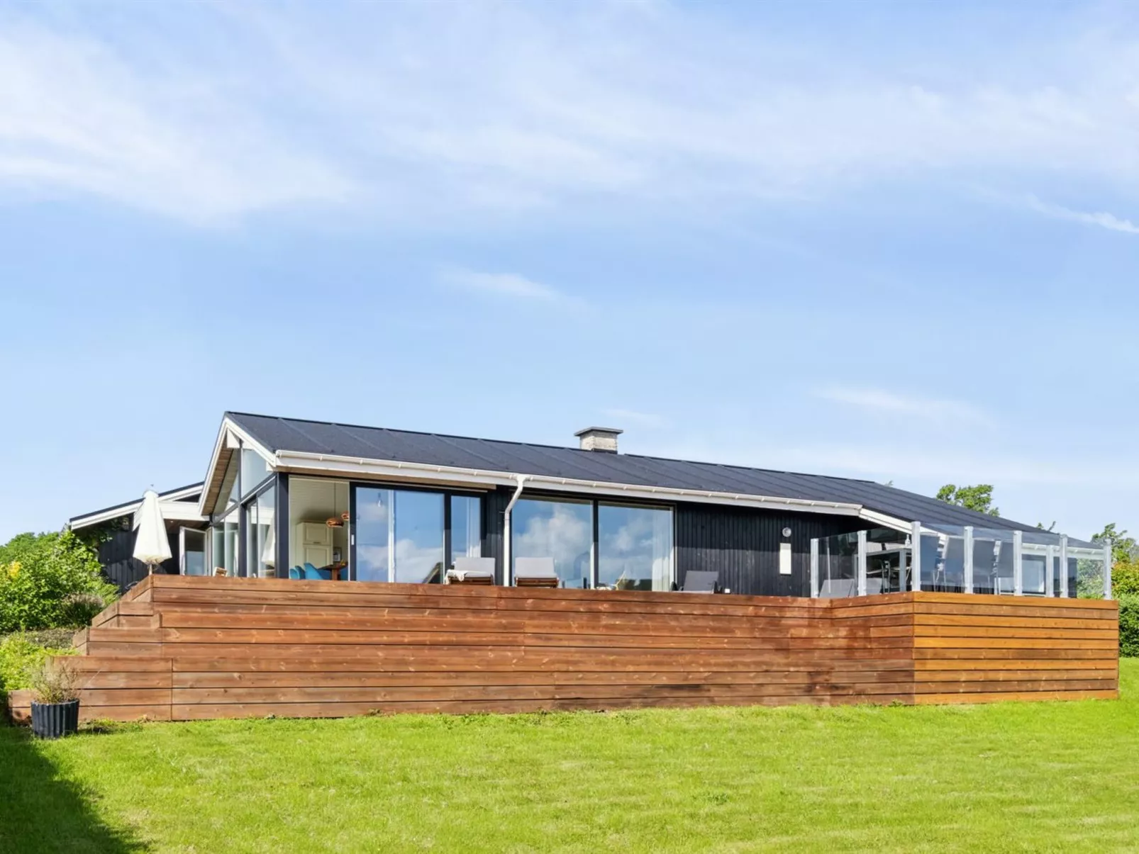 "Nora" - 100m from the sea