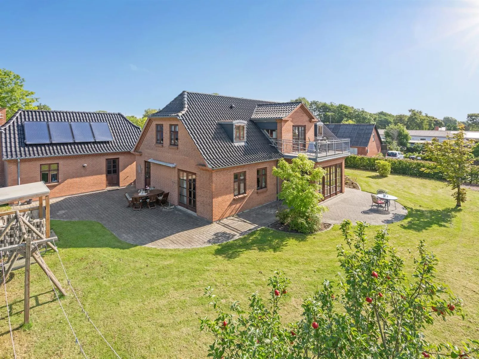 "Iarund" - 500m to the fjord