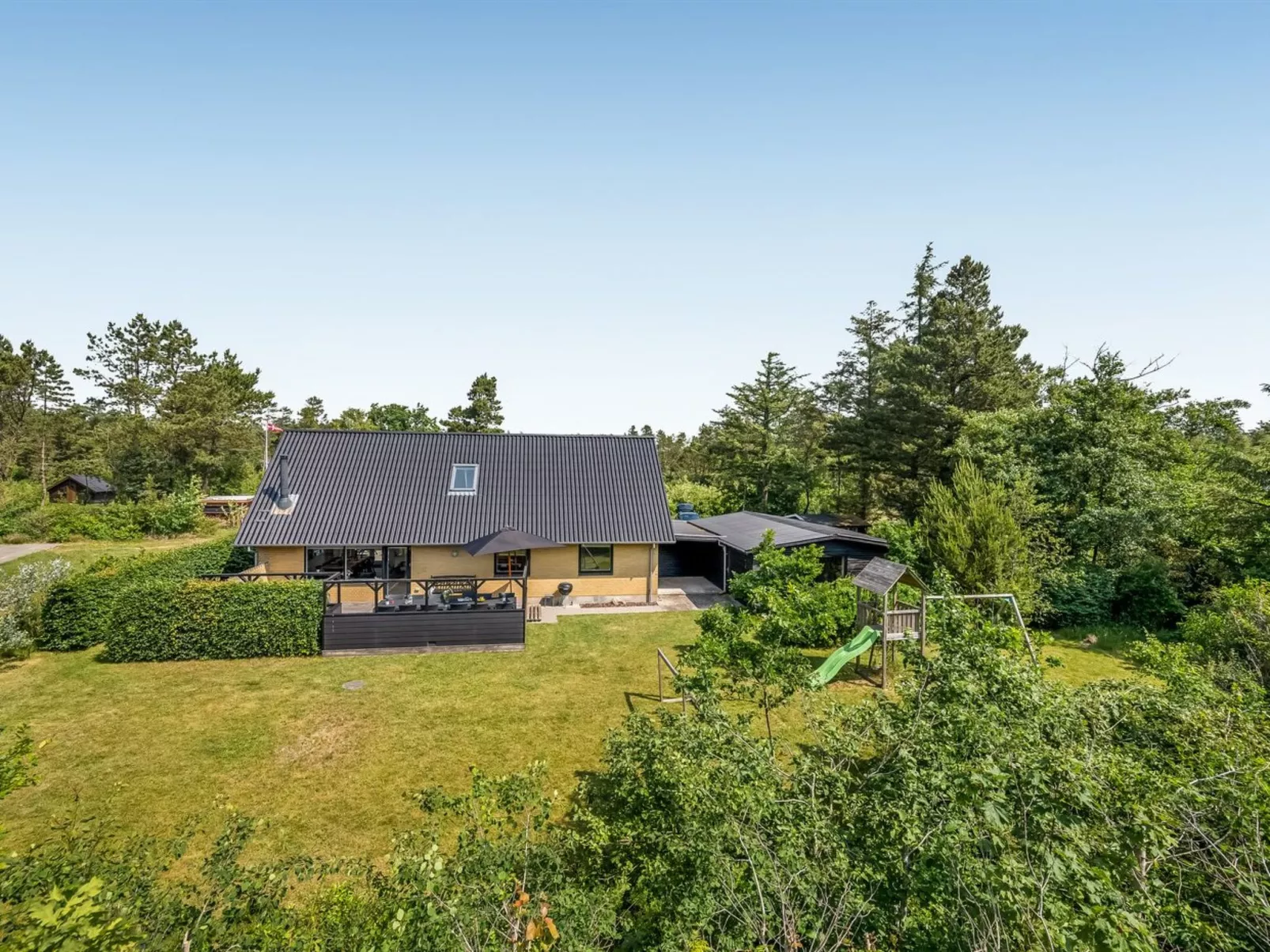 "Lavrans" - 2.5km from the sea