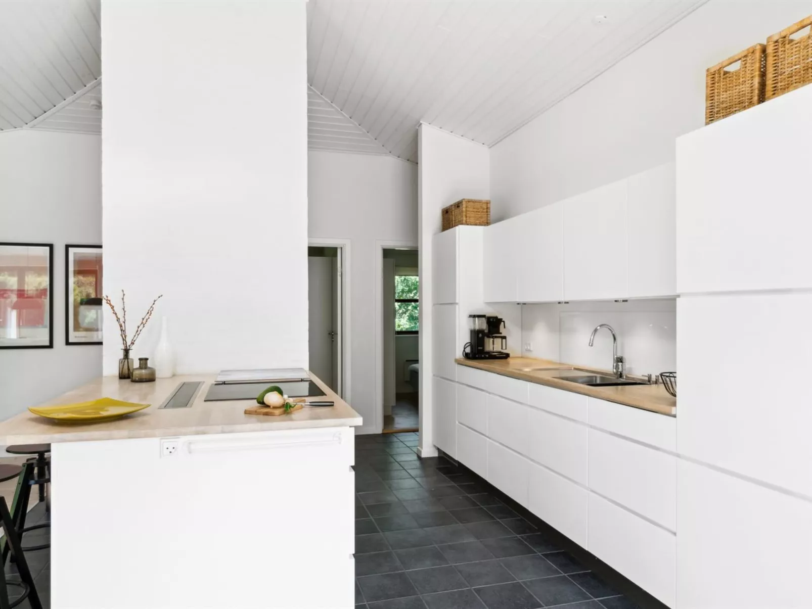 "Jonce" - 250m from the sea