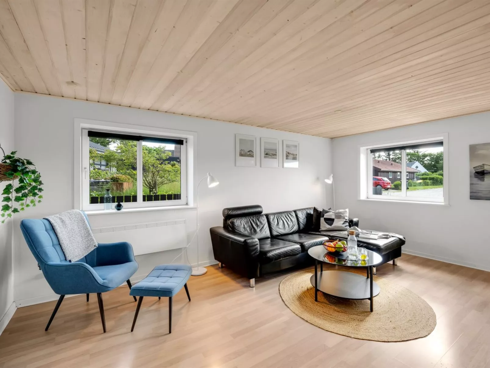 "Eino" - 150m from the sea