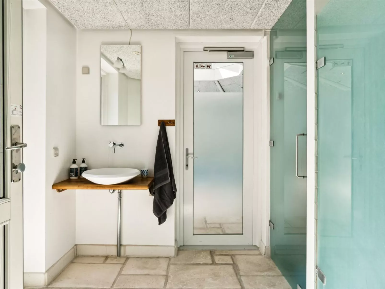 "Magh" - 400m from the sea