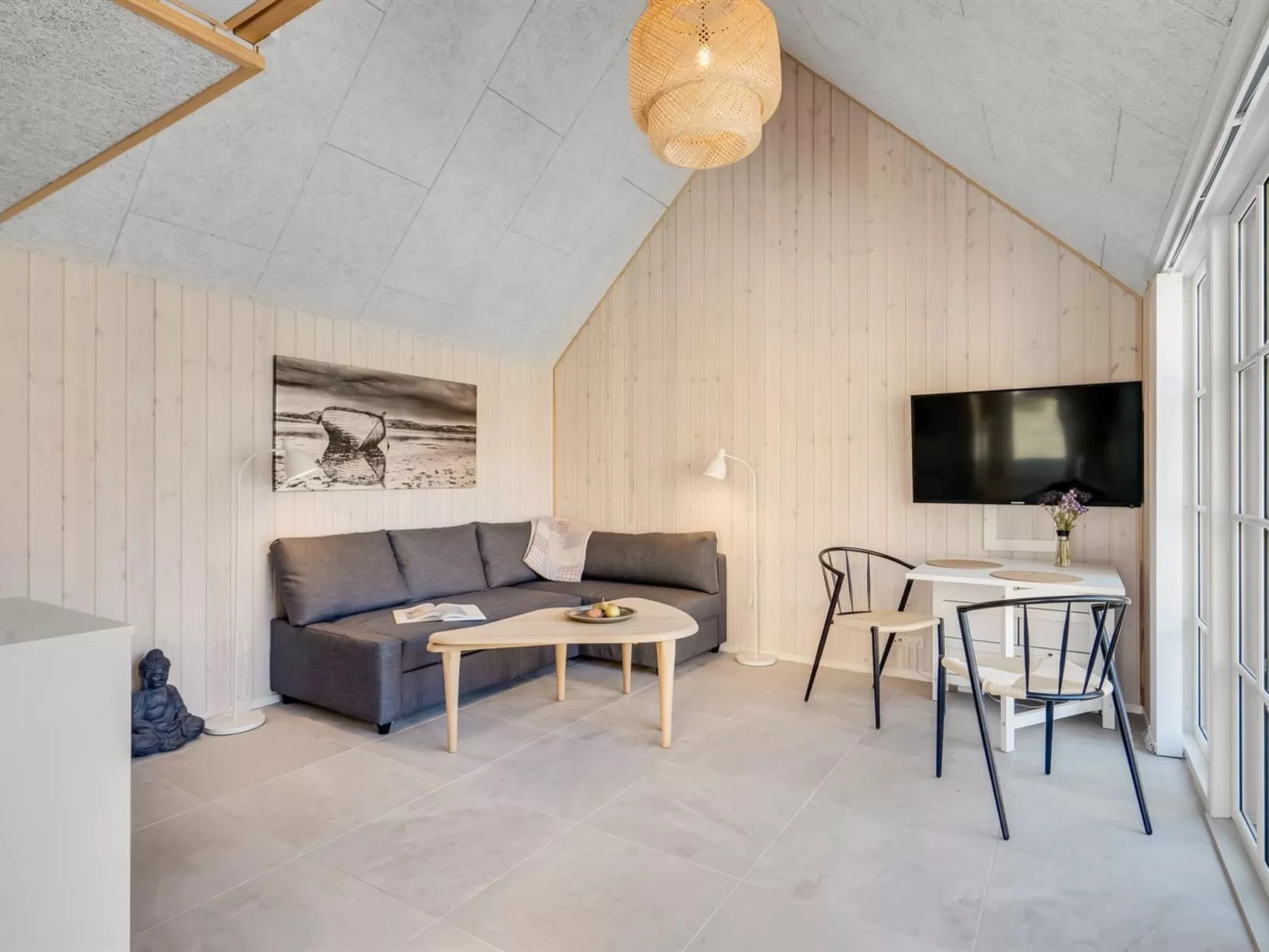 "Josina" - 1.8km from the sea