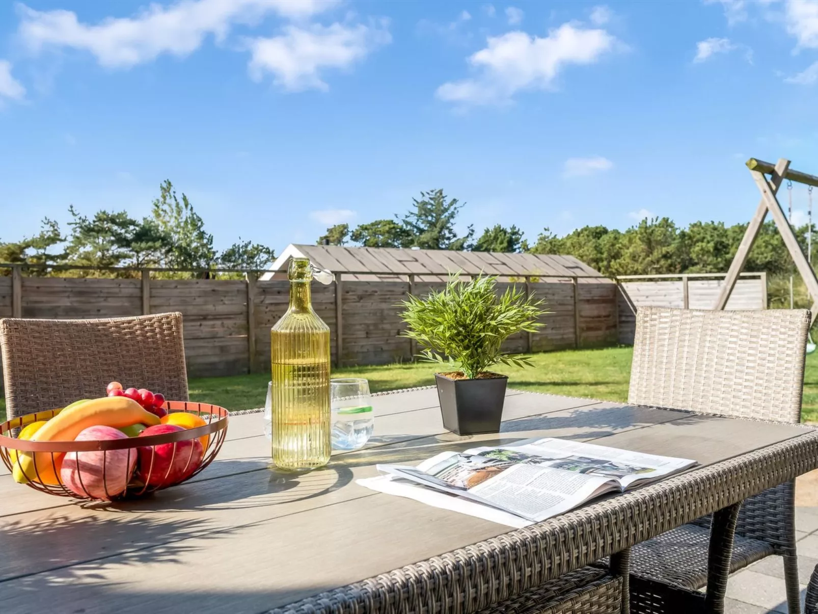 "Elektra" - 450m from the sea