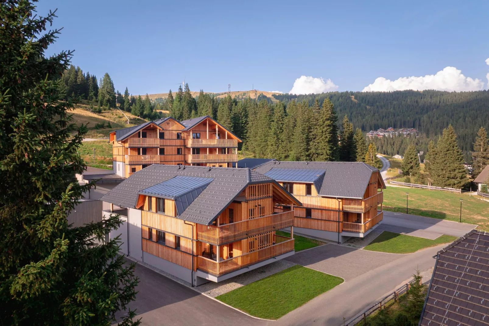 Bergresort Lachtal 1-Buitenkant zomer