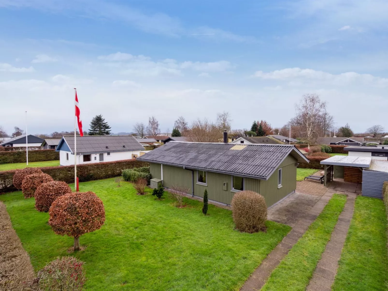 "Severine" - 650m from the sea