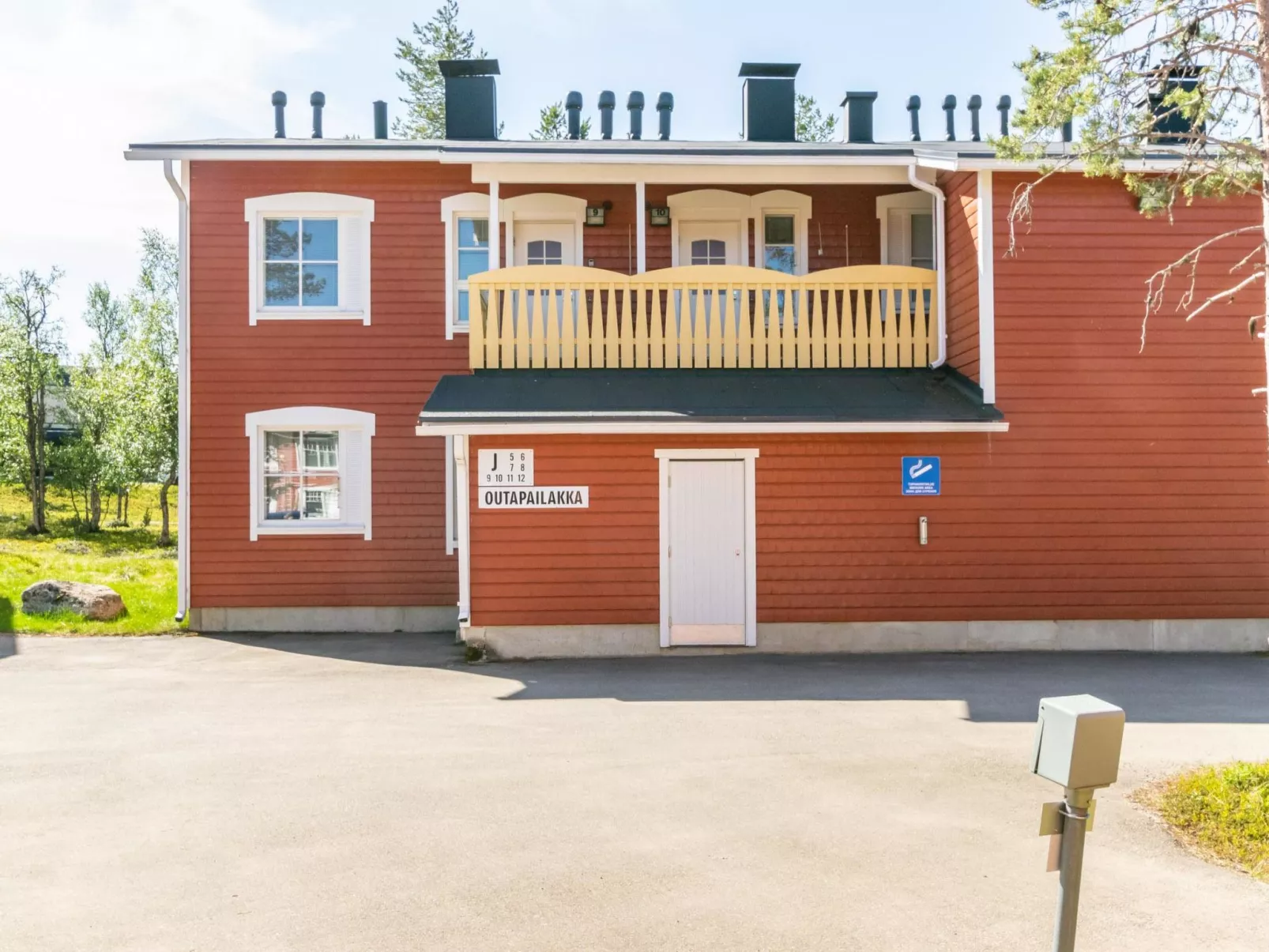 Outapailakka j 10