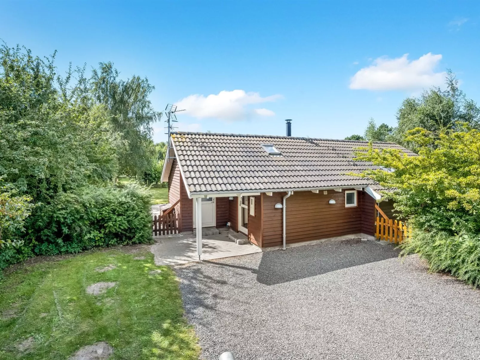 "Annielle" - 500m from the sea