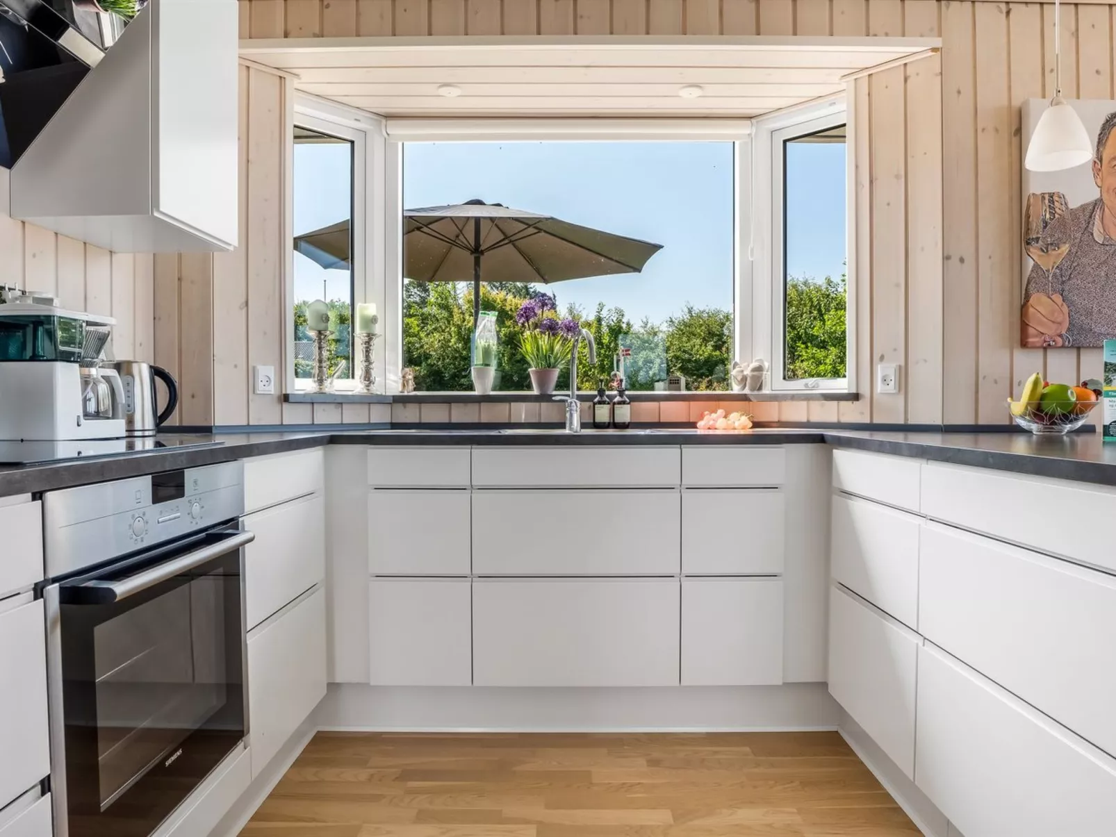 "Ilya" - 1.7km from the sea