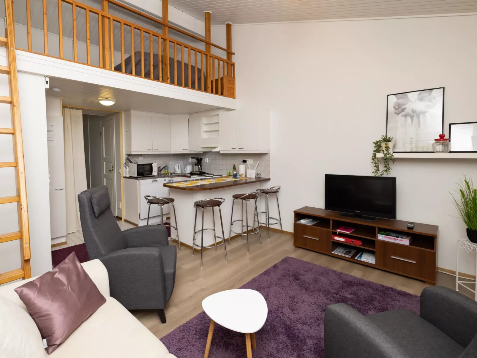 Koivukuja, katinkullantie