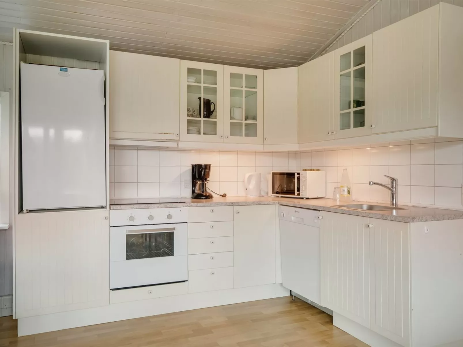 "Claudine" - 700m from the sea