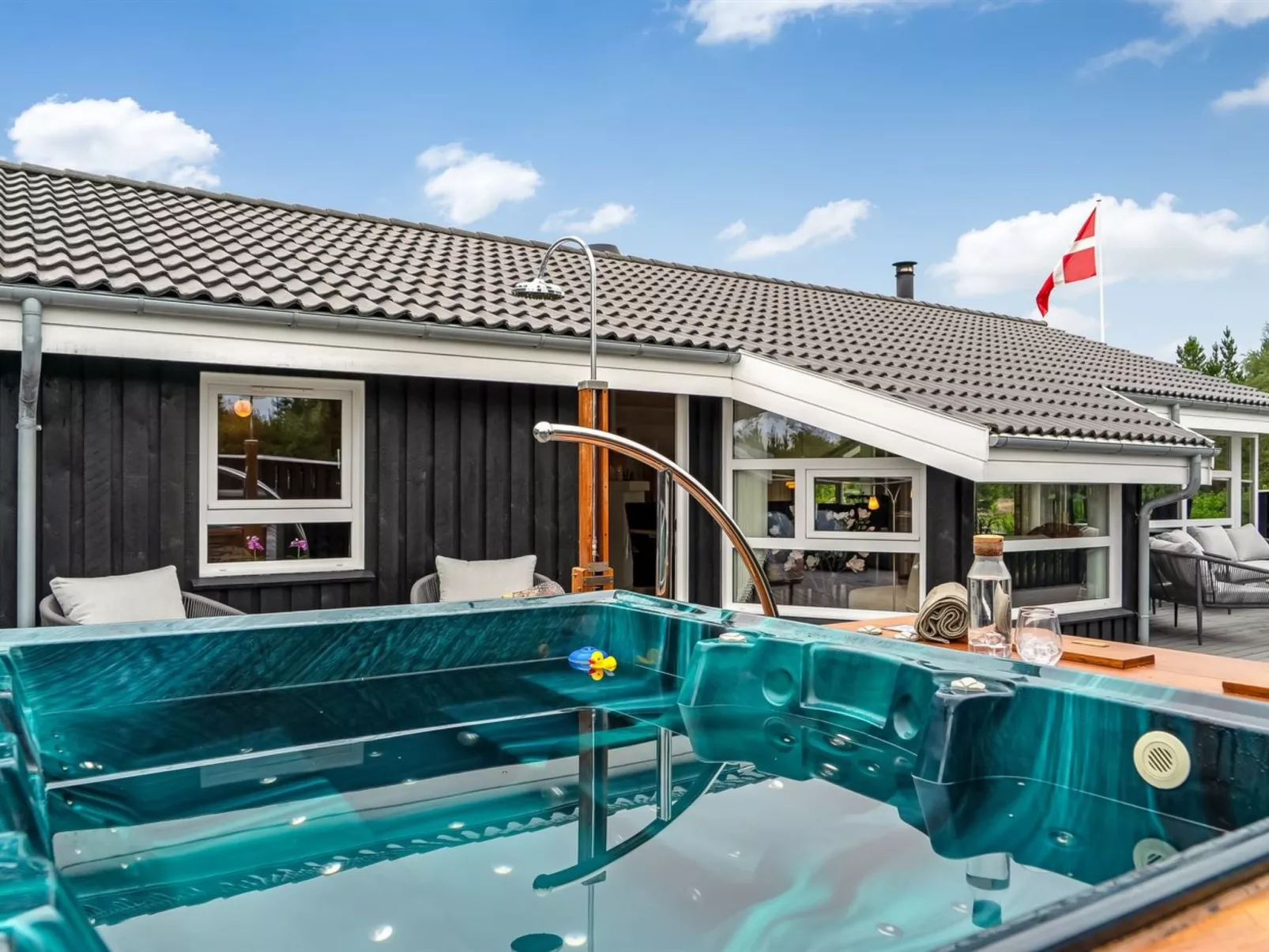 "Eeske" - 2.5km from the sea