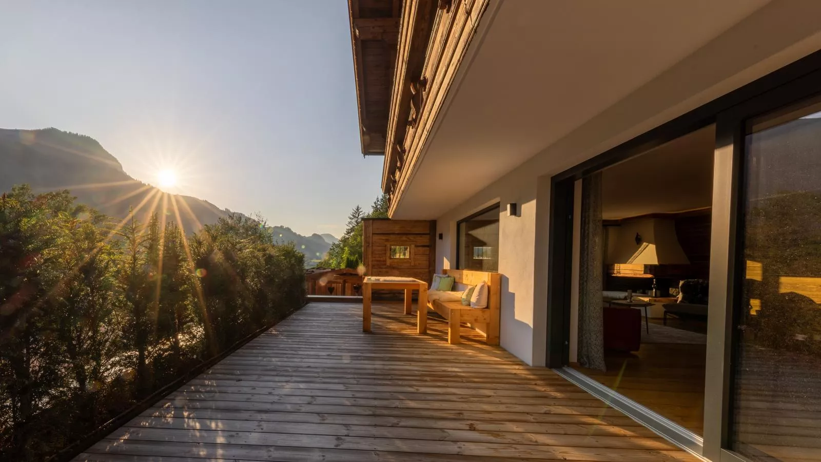 City Hide-Away Hahnenkamm Top 1