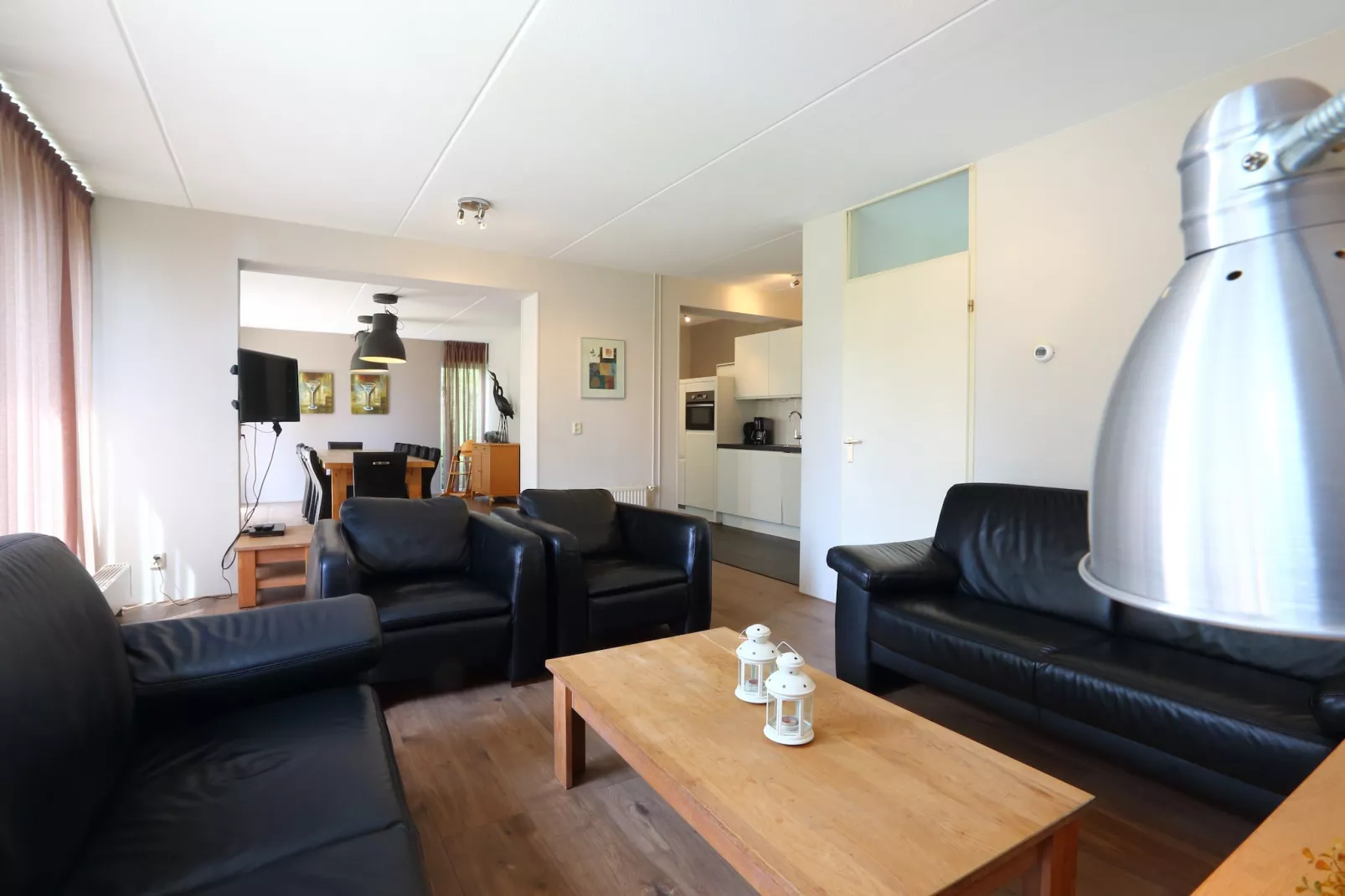 Vakantiepark Emslandermeer 13-Woonkamer