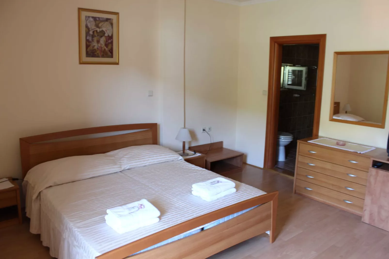 Guest House Villa Anggela - Triple room with Balcony and Garden View (Br.5)