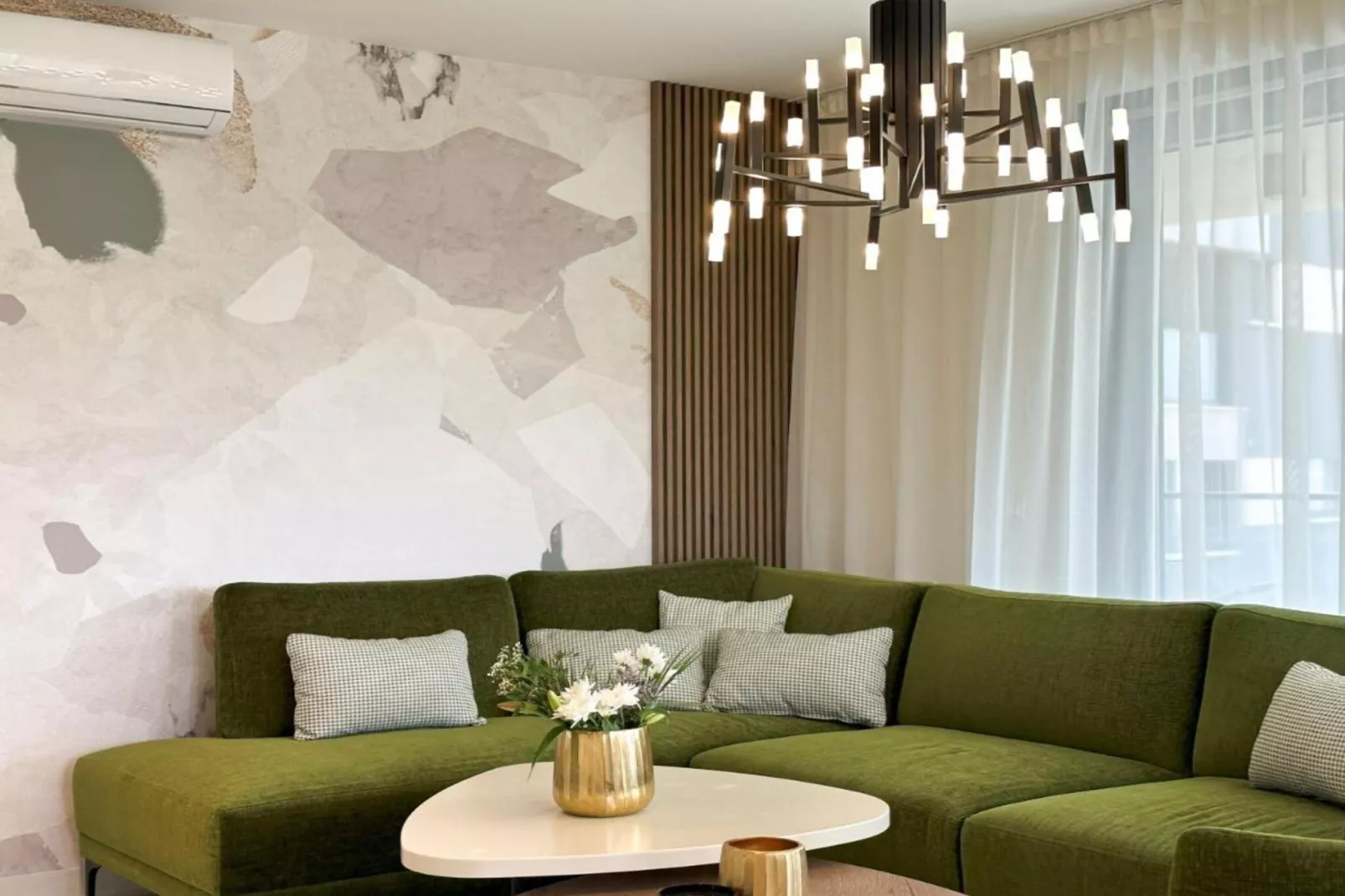 Leonarda Waterfront Residences- Three-Bedroom Penthouse  (The Riviera Three) -S3