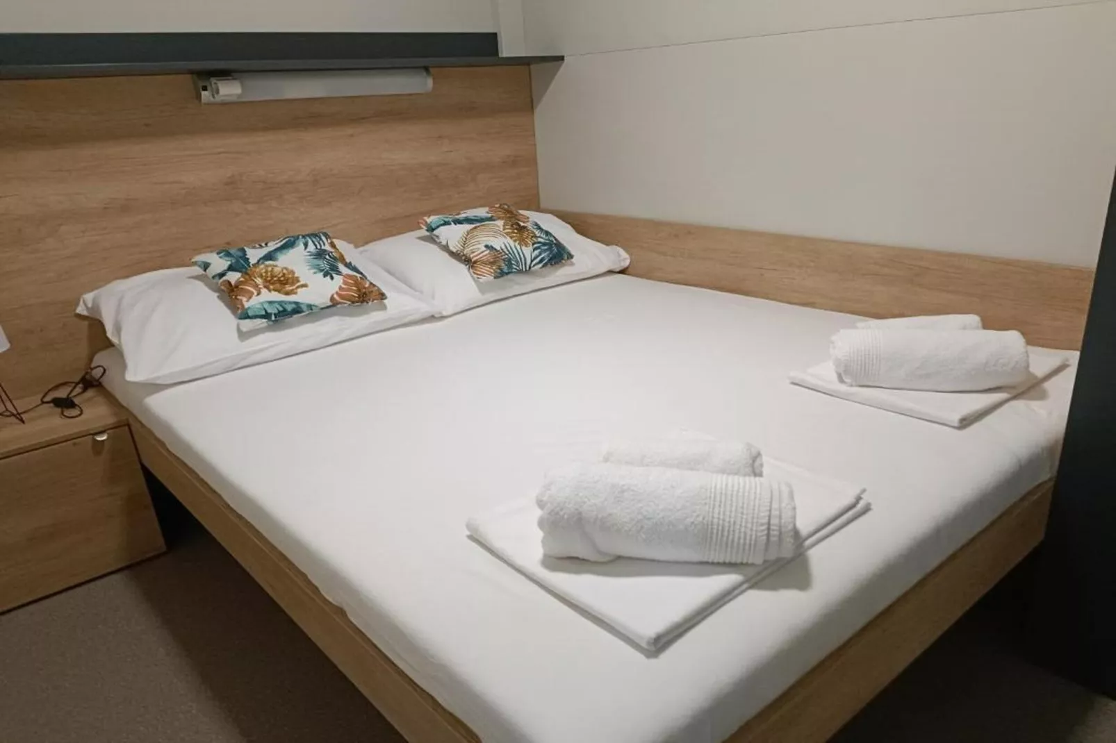 SAK Mobile Home Privlaka - Two Bedroom Mobile Home with Terrace and Sea View