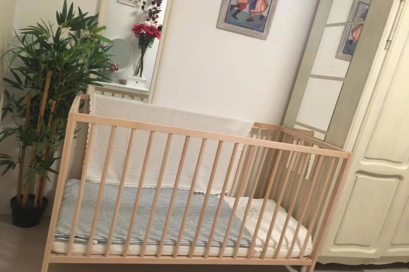 Beach House - 2m from beach - Three Bedroom House