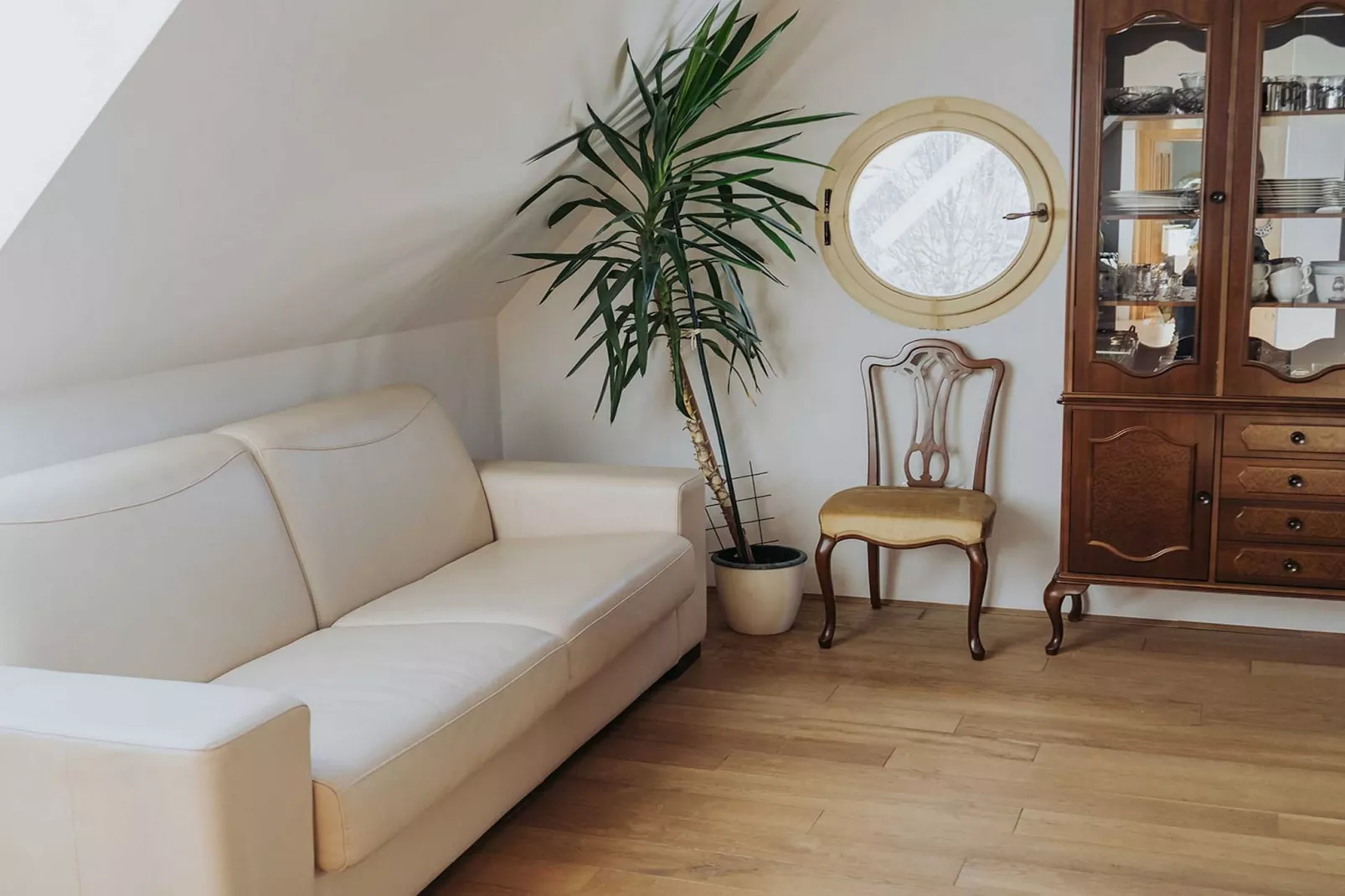 Enchanted Misty Valley Cottage Apartments - Standard One Bedroom Apartment (owner 3)