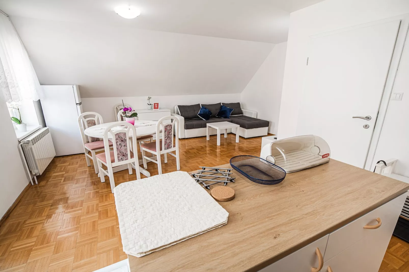 Mountain View Haven Apartments - One Bedroom Apartment  with Balcony