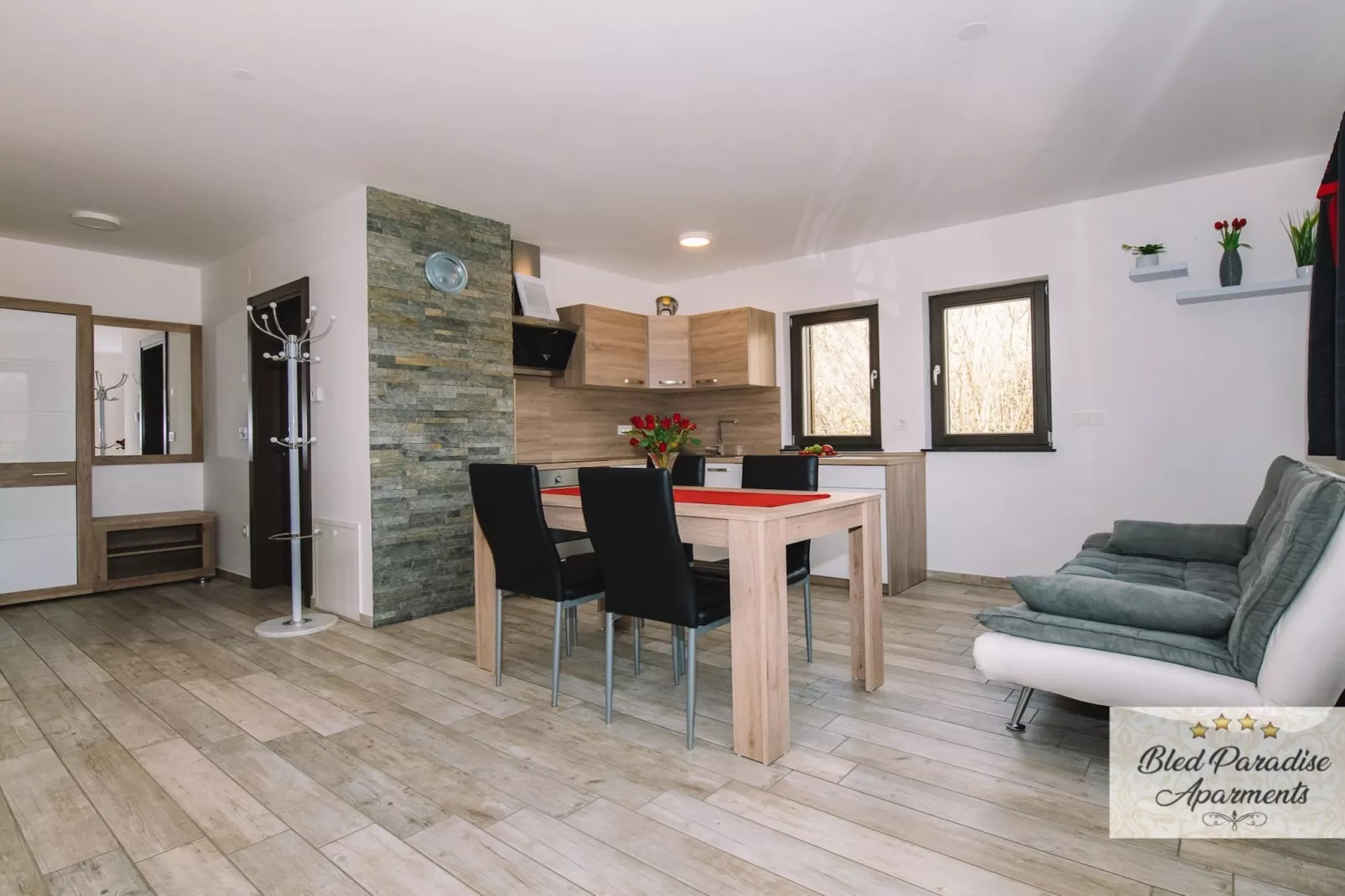 Bled Prestigious and Stylish Apartments - Standard One Bedroom Apartment with Balcony (owner 3)