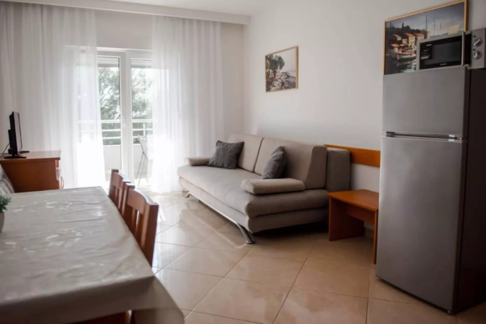 One Bedroom Apartment with sea wiev  4