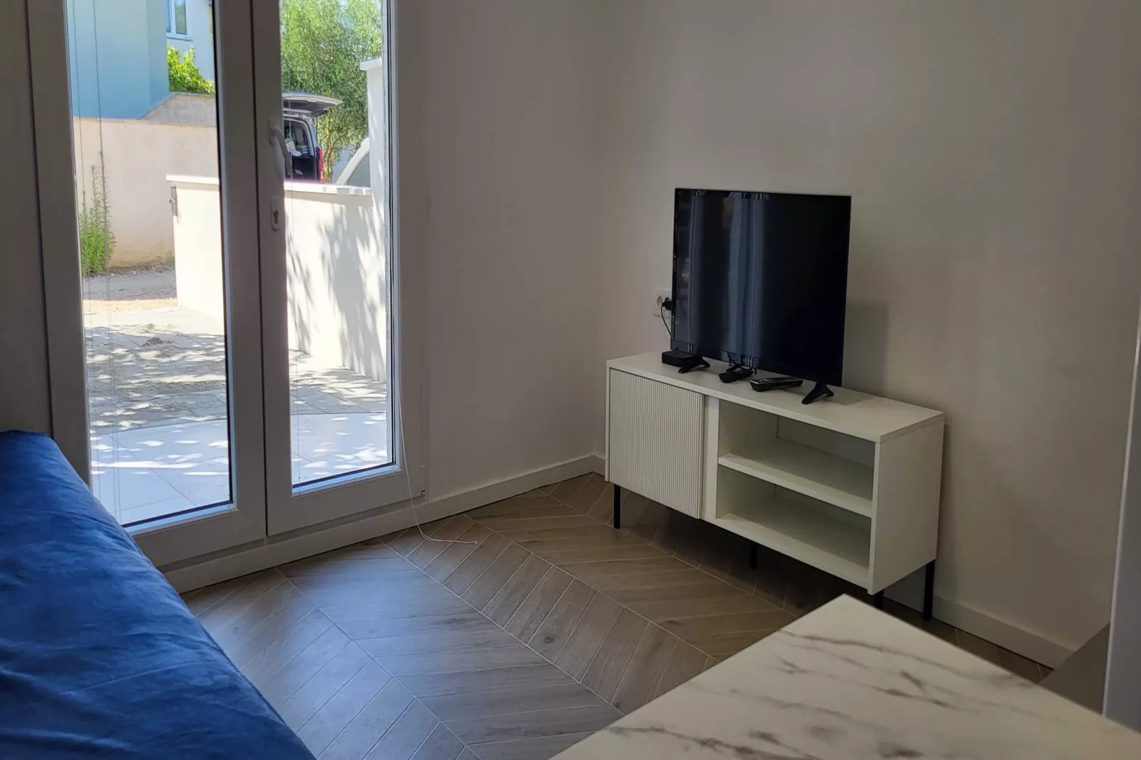 Apartments Ivankovic - One Bedroom  Apartment with Terrace