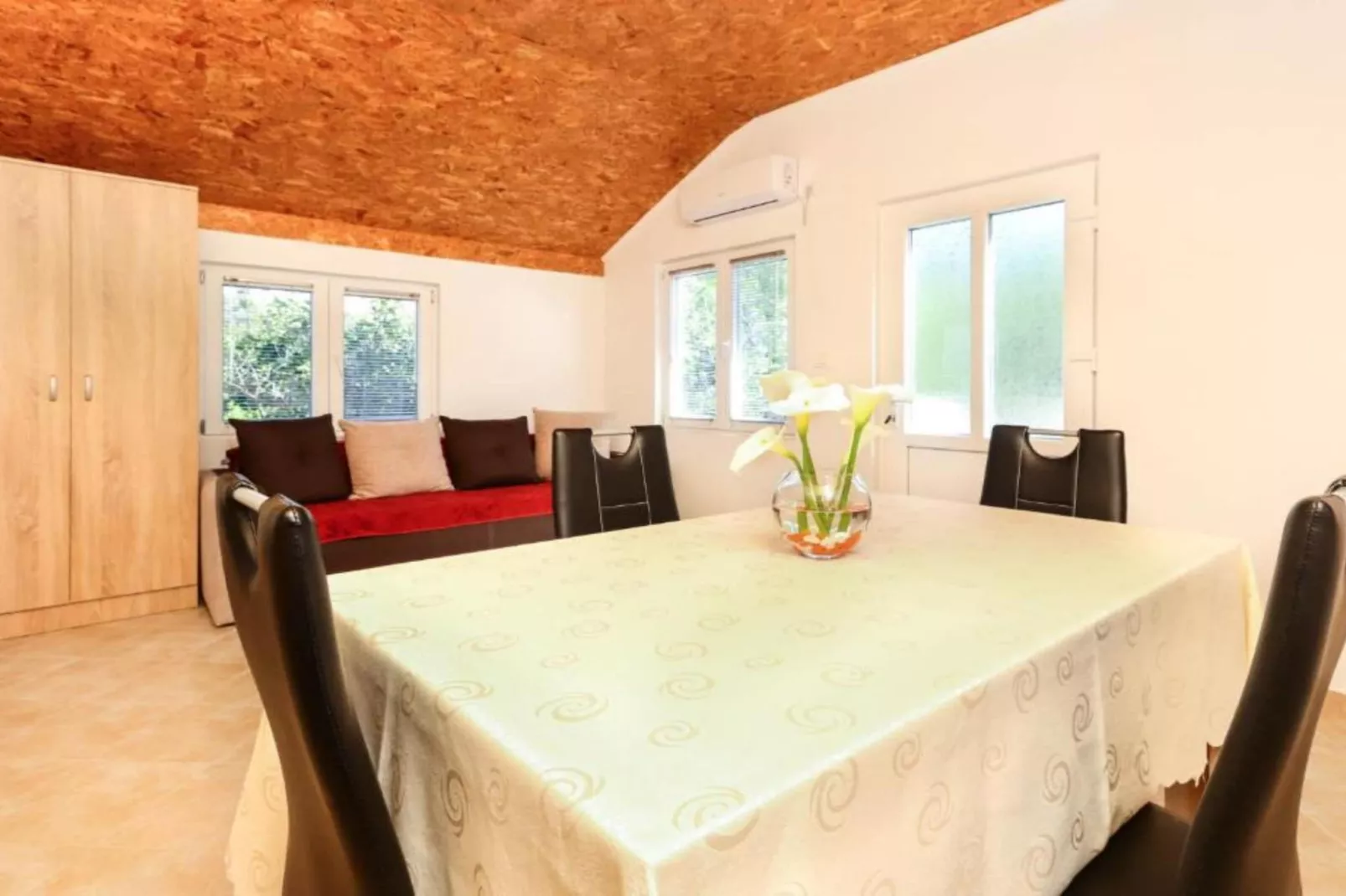 Beachfront Escape – Steps from the Crystal-Clear Sea - One Bedroom Apartment 1