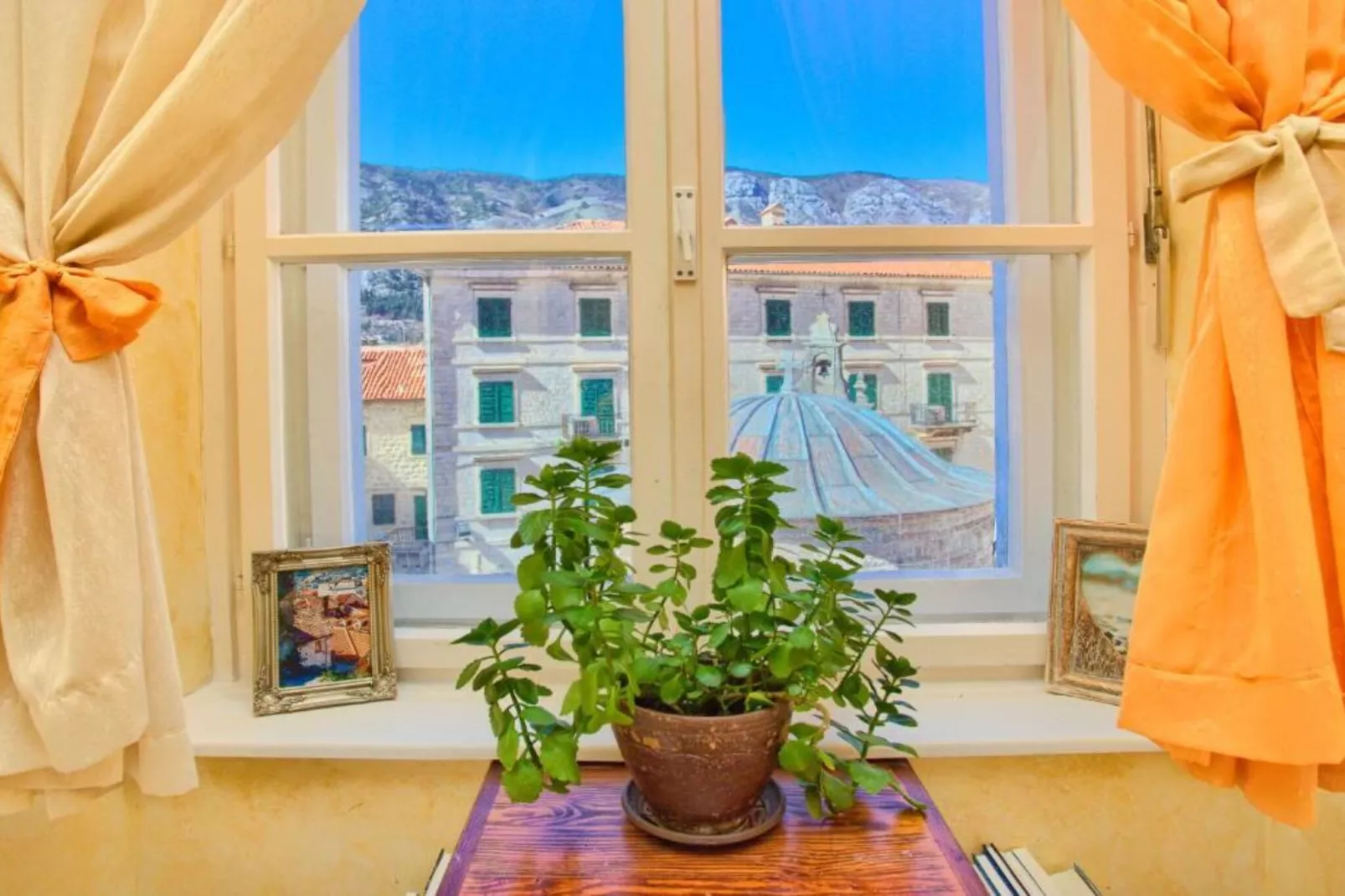 Kotor Old Town Charm Apartment - Two Bedroom Apartment