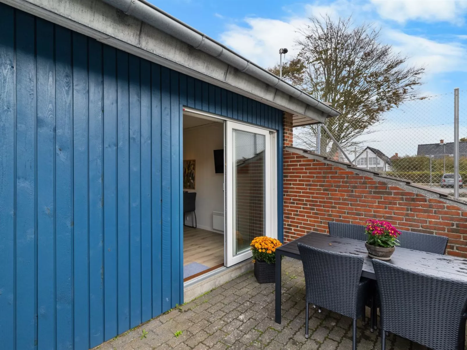 "Asfrid" - 80m from the sea