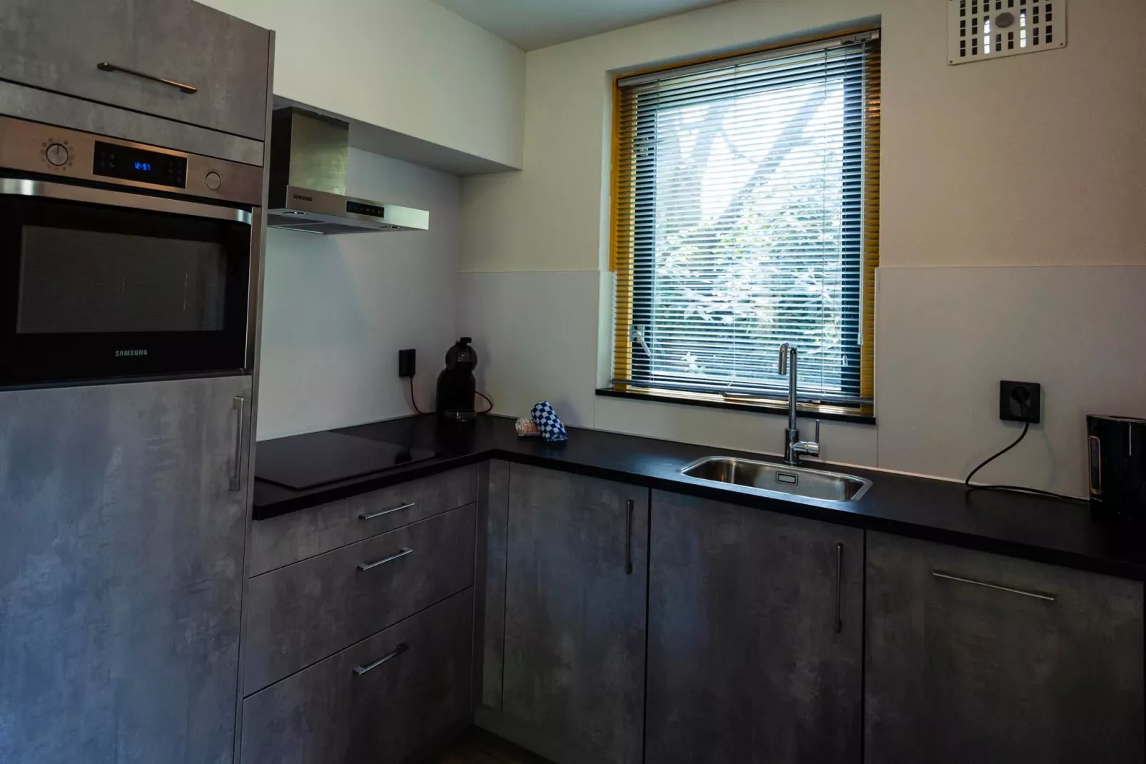 6 - Persons Lakeside Child-friendly Bungalow