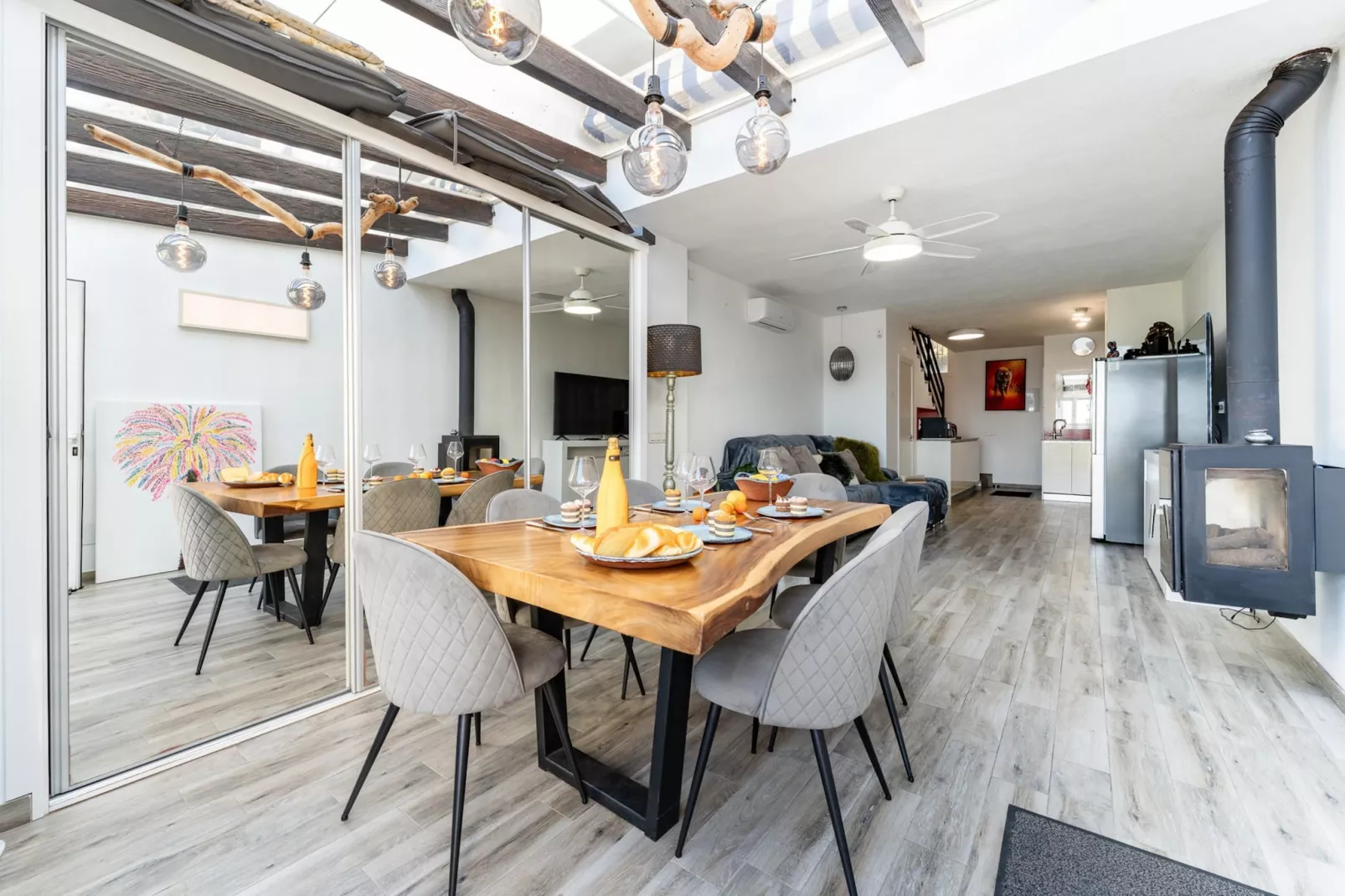 CT 400 - Faro's Beachfront House in Calahonda